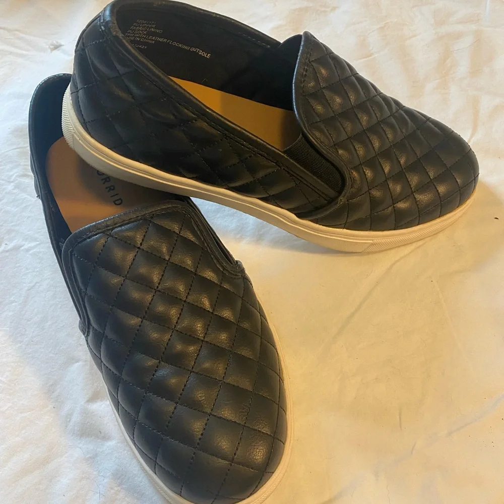 Torrid Black Interlocking Strap Slide Sandals Torrid black loafers.